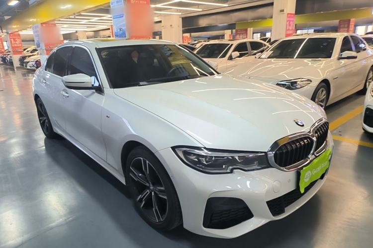 Used BMW 3 Series 2021 Restyled 325i M Sport Package Front Right 45 Deg