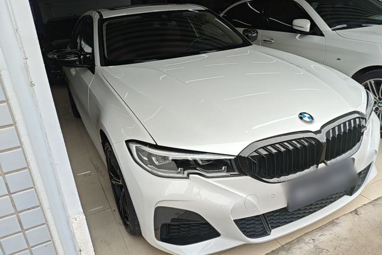 Used BMW 3 Series 2021 Second Facelift 325i M Sport Package Front Right 45 Deg