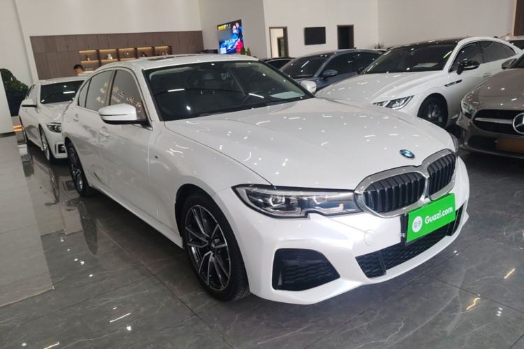 Used BMW 3 Series 2021 Second Facelift 320Li M Sport Package Front Right 45 Deg