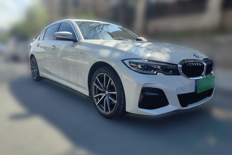 Used BMW 3 Series 2021 Restyled 325Li xDrive M Sport Package Front Right 45 Deg