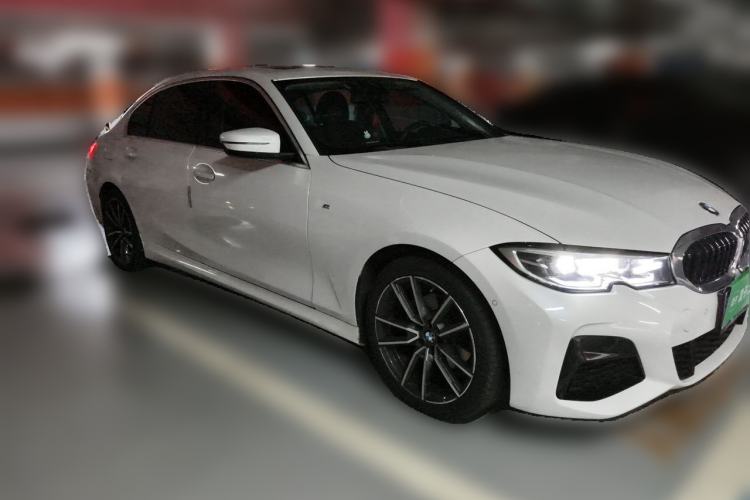Used BMW 3 Series 2021 325Li M Sport Package Front Right 45 Deg