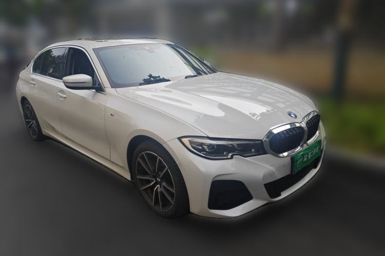 Used BMW 3 Series 2021 Second Facelift 325Li M Sport Package Front Right 45 Deg