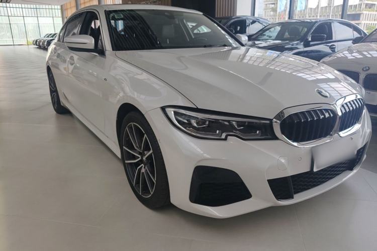 Used BMW 3 Series 2021 325Li M Sport Package Front Right 45 Deg