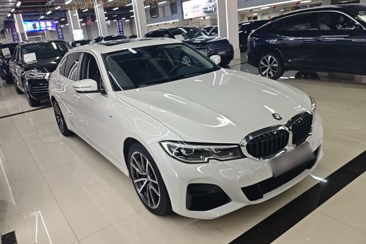 Used BMW 3 Series 2021 Facelifted 320Li M Sport Package Front Right 45 Deg