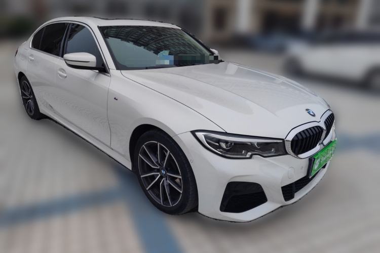 Used BMW 3 Series 2021 325Li M Sport Package Front Right 45 Deg