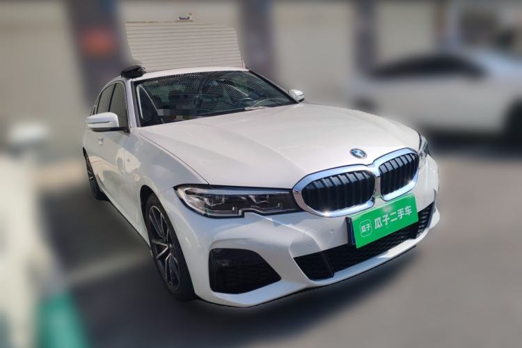 Used BMW 3 Series 2021 Facelifted 320Li M Sport Package Front Right 45 Deg