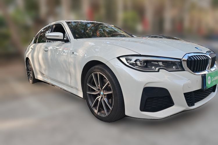 Used BMW 3 Series 2021 Second Facelift 320Li M Sport Package Front Right 45 Deg