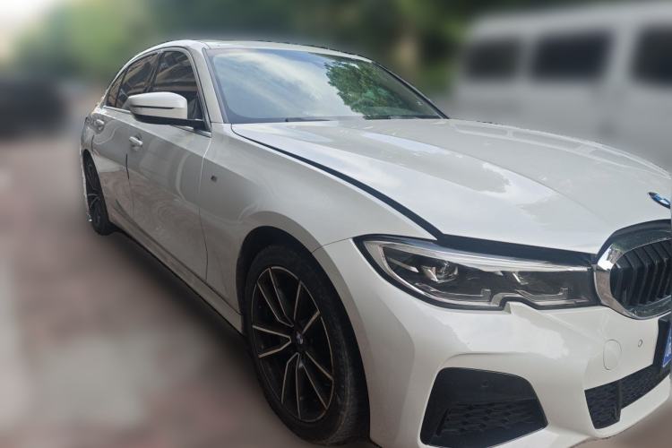 Used BMW 3 Series 2021 Facelifted 320Li M Sport Package Front Right 45 Deg