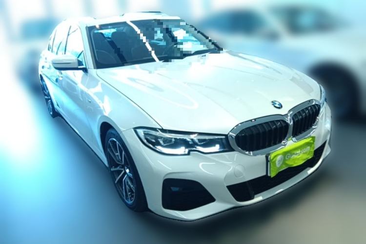 Used BMW 3 Series 2021 320Li M Sport Package Front Right 45 Deg