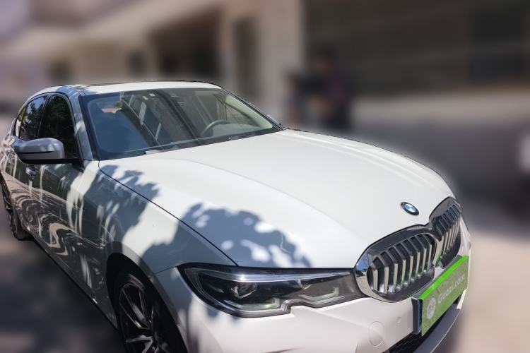 Used BMW 3 Series 2021 325Li M Sport Package Front Right 45 Deg