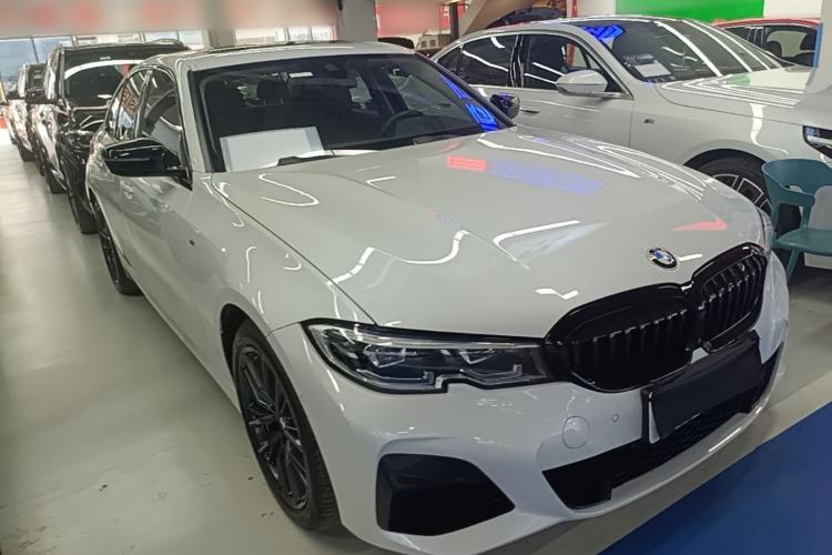 Used BMW 3 Series 2021 330i M Sport Night Edition Front Right 45 Deg