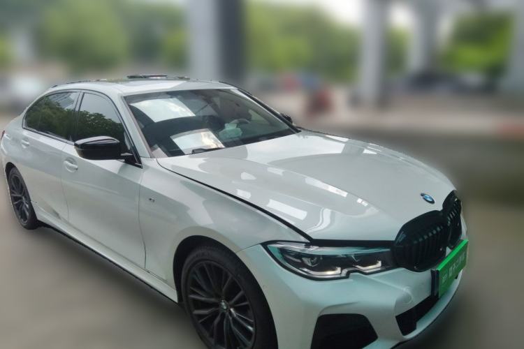 Used BMW 3 Series 2021 325Li M Sport Shadowline Package Front Right 45 Deg