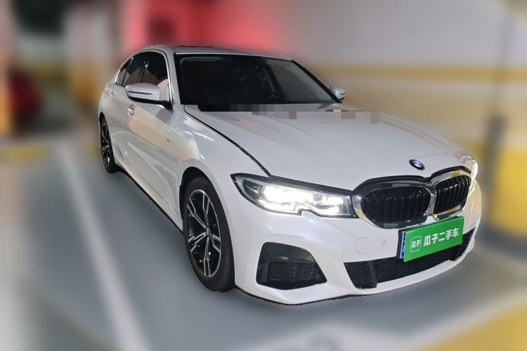 Used BMW 3 Series 2021 Second Facelift 325i M Sport Package Front Right 45 Deg