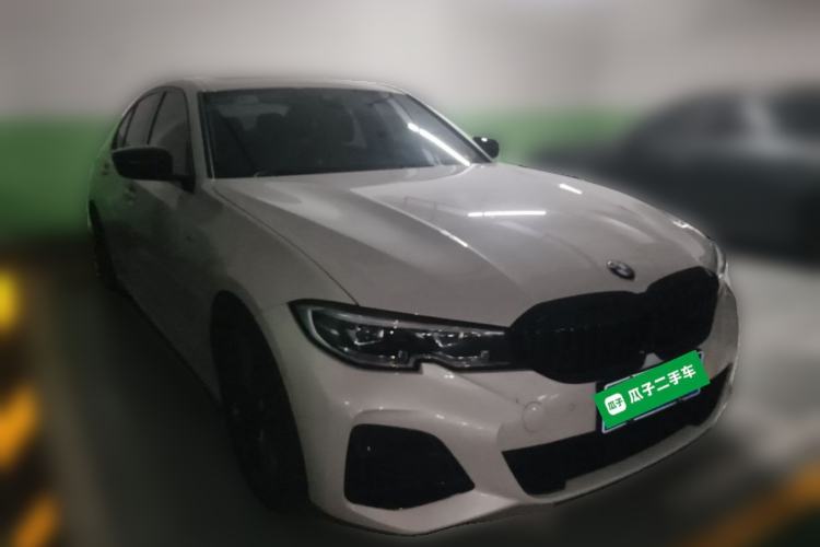 Used BMW 3 Series 2021 325i M Sport Night Edition package Front Right 45 Deg