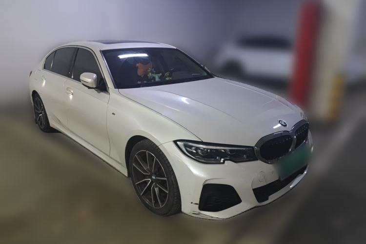 Used BMW 3 Series 2021 Facelifted 320Li M Sport Package Front Right 45 Deg