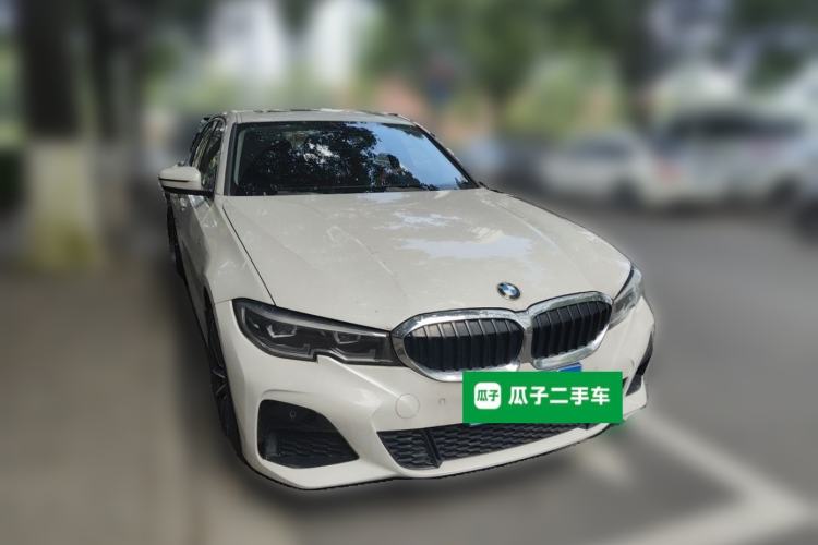 Used BMW 3 Series 2021 320Li M Sport Package Front Right 45 Deg