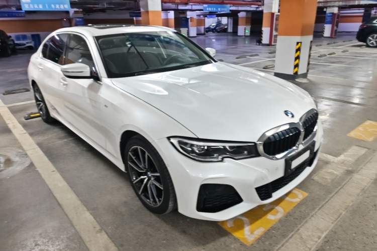 Used BMW 3 Series 2021 Second Facelift 325Li M Sport Package Front Right 45 Deg