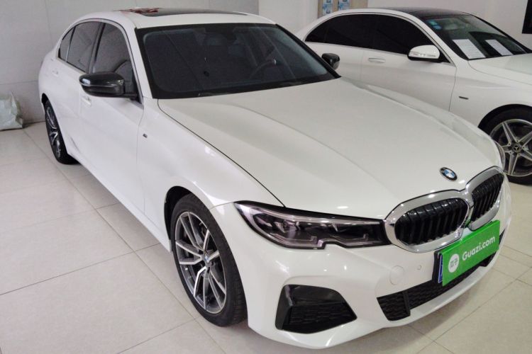Used BMW 3 Series 2021 320Li M Sport Package Front Right 45 Deg