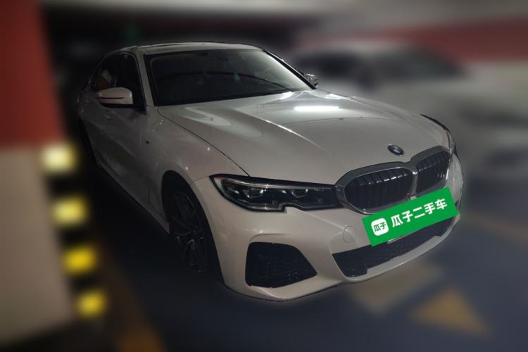 Used BMW 3 Series 2021 Second Facelift 320Li M Sport Package Front Right 45 Deg
