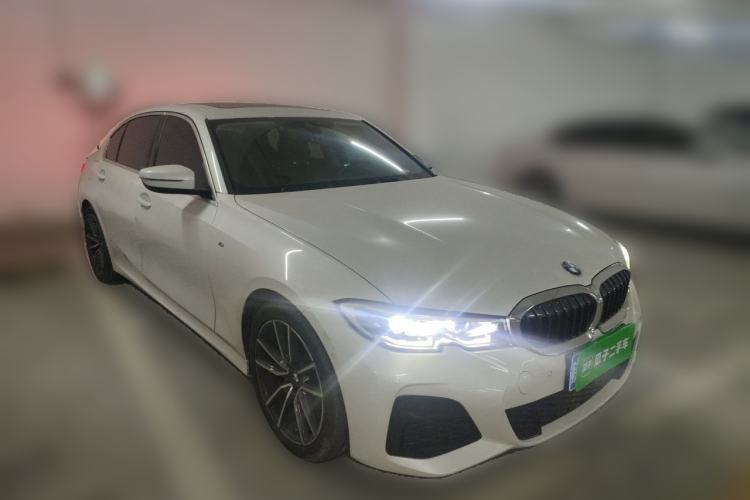 Used BMW 3 Series 2021 Second Facelift 325Li M Sport Package Front Right 45 Deg