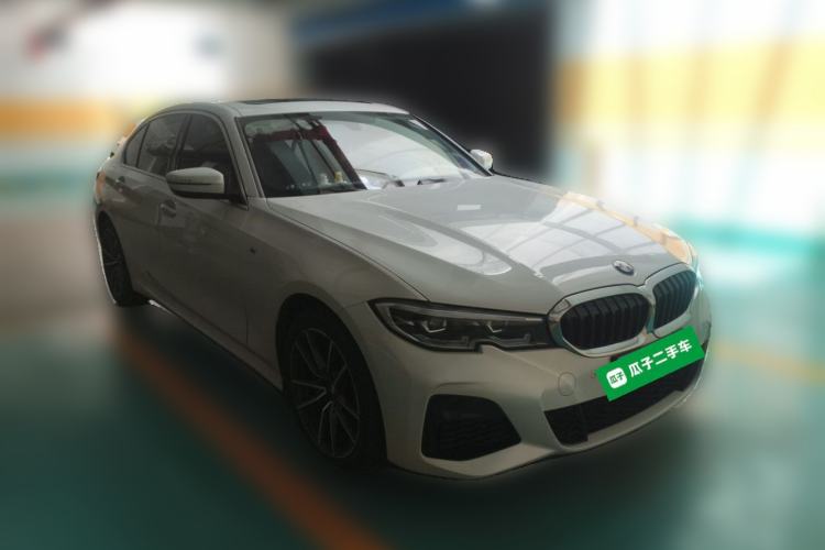 Used BMW 3 Series 2021 Facelifted 320Li M Sport Package Front Right 45 Deg