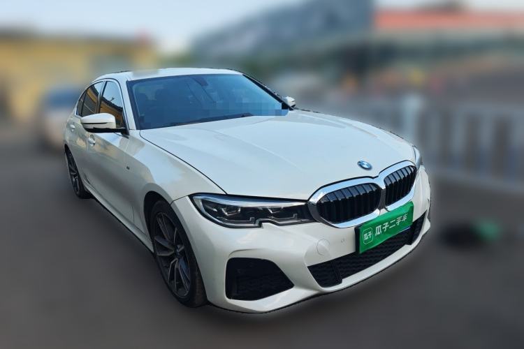 Used BMW 3 Series 2021 Second Facelift 320Li M Sport Package Front Right 45 Deg