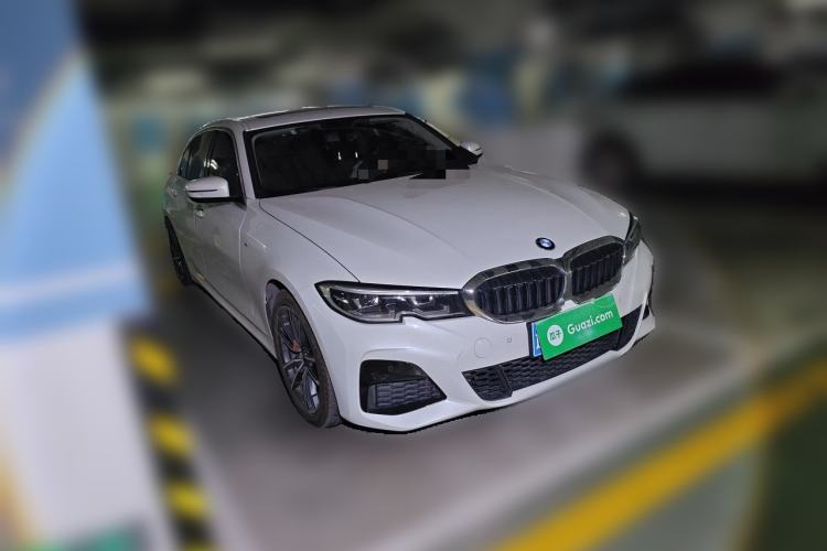 Used BMW 3 Series 2021 Facelifted 320Li M Sport Package Front Right 45 Deg
