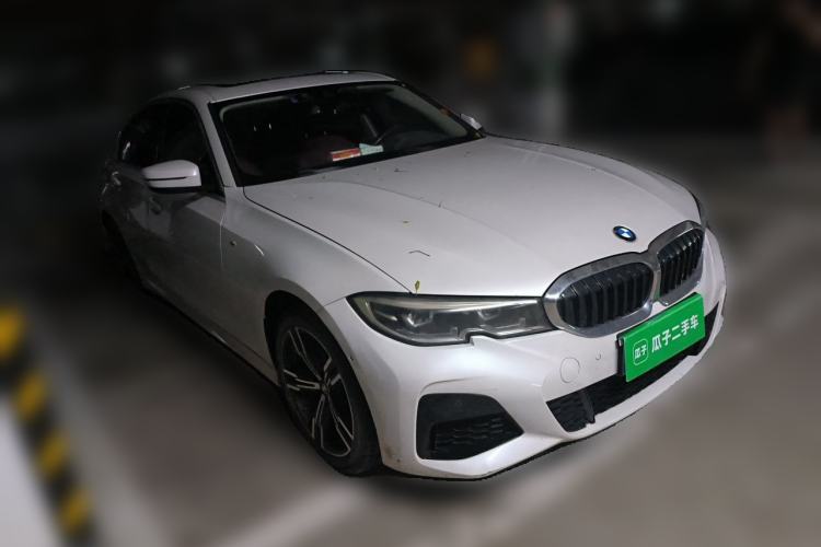 Used BMW 3 Series 2021 Restyled 325i M Sport Package Front Right 45 Deg