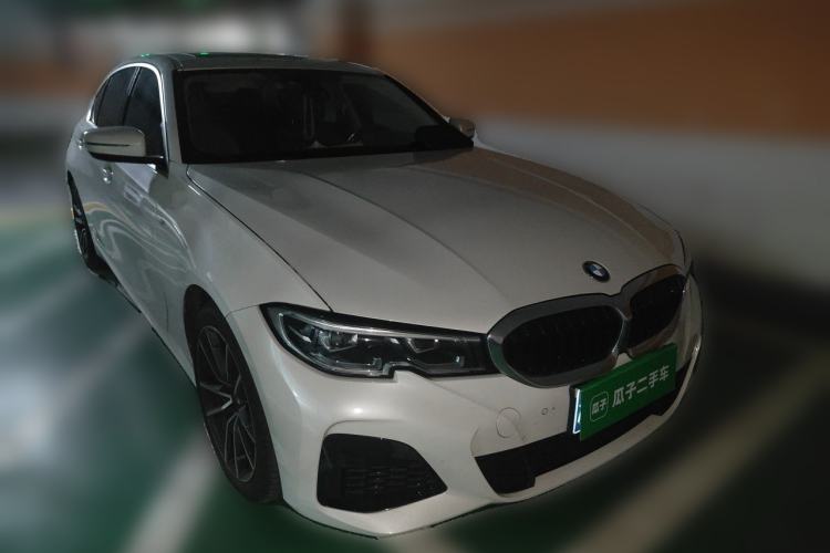 Used BMW 3 Series 2021 Facelifted 320Li M Sport Package Front Right 45 Deg