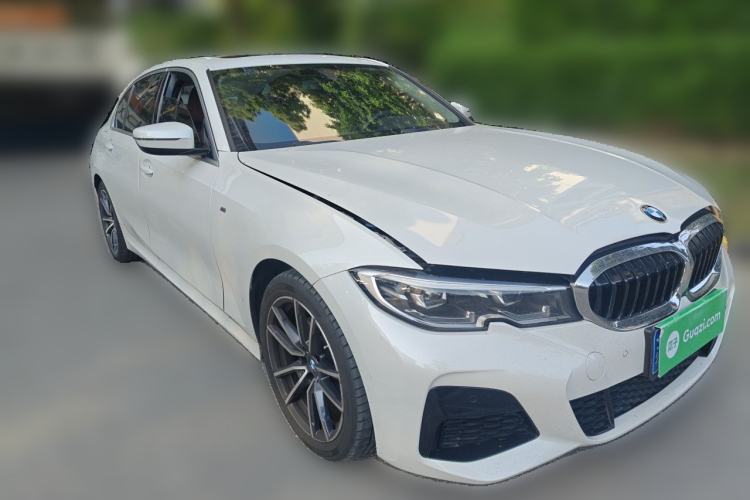 Used BMW 3 Series 2021 320Li M Sport Package Front Right 45 Deg