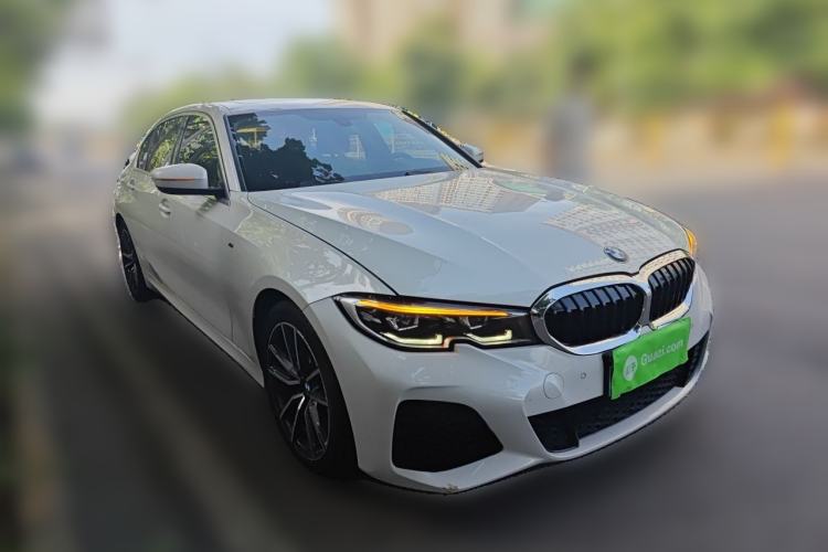 Used BMW 3 Series 2021 Facelifted 320Li M Sport Package Front Right 45 Deg