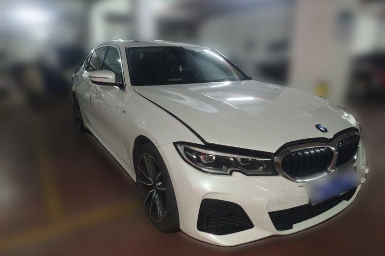 Used BMW 3 Series 2021 Facelifted 320Li M Sport Package Front Right 45 Deg