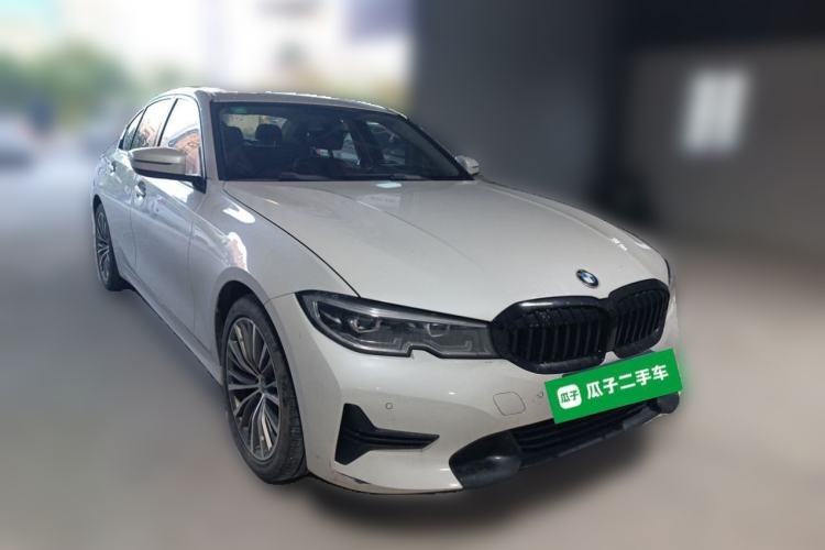 Used BMW 3 Series 2021 Restyled 320i Sport Package Front Right 45 Deg