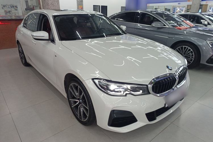 Used BMW 3 Series 2021 Facelifted 320Li M Sport Package Front Right 45 Deg