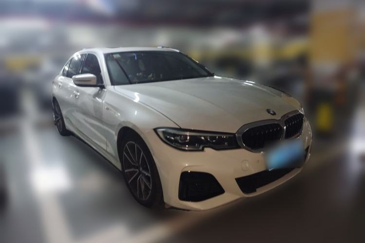 Used BMW 3 Series 2021 320Li M Sport Package Front Right 45 Deg