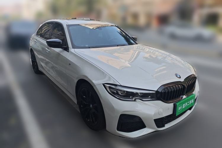 Used BMW 3 Series 2021 320Li M Sport Package Front Right 45 Deg