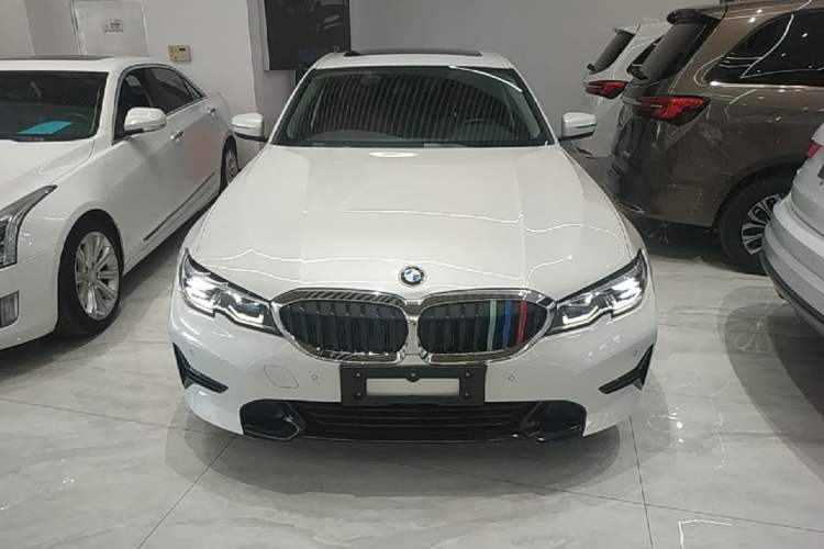Used BMW 3 Series 2021 320i Sport Package Front