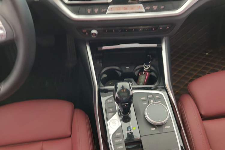 Used BMW 3 Series 2021 320i Sport Package Gear Lever