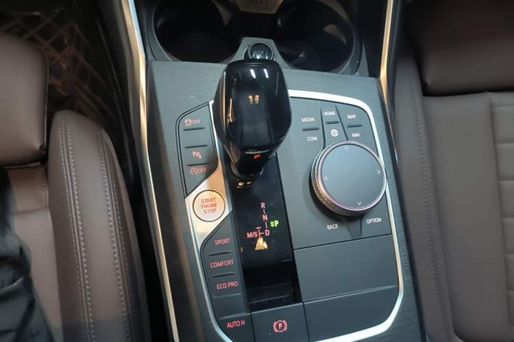 Used BMW 3 Series 2021 Restyled 325i M Sport Package Gear Lever