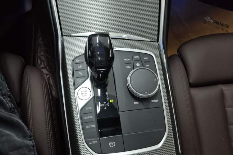 Used BMW 3 Series 2021 Facelifted 325Li M Sport Night Edition Package Gear Lever