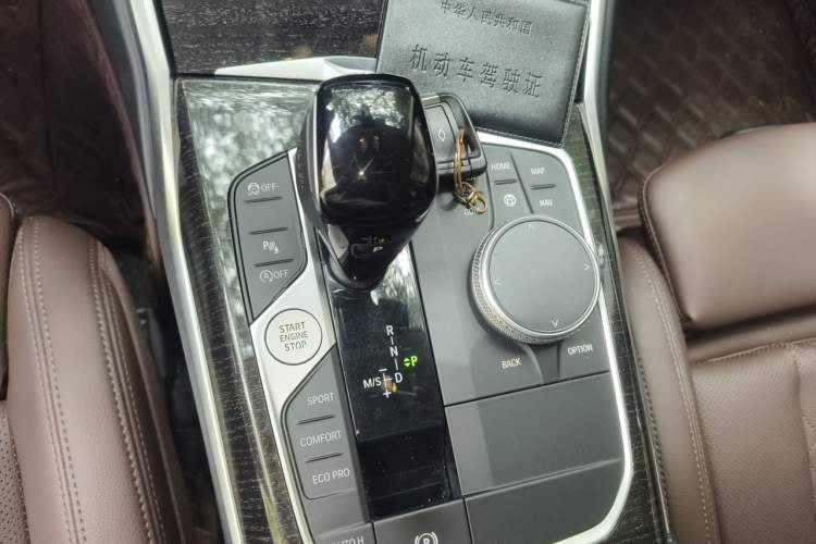 Used BMW 3 Series 2021 Second Facelift 325Li M Sport Package Gear Lever