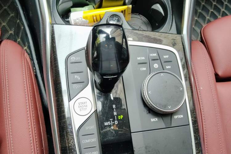 Used BMW 3 Series 2021 Second Facelift 325Li M Sport Package Gear Lever