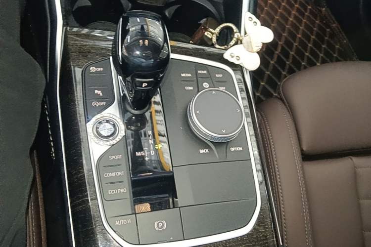 Used BMW 3 Series 2021 Restyled 325Li M Sport Package Gear Lever