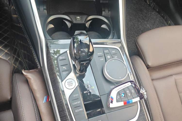 Used BMW 3 Series 2021 Second Facelift 325Li M Sport Package Gear Lever