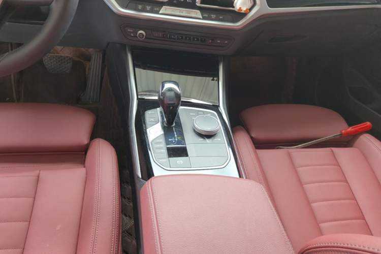 Used BMW 3 Series 2021 320i Sport Package Gear Lever