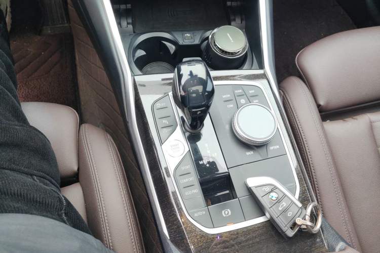 Used BMW 3 Series 2021 325Li M Sport Package Gear Lever