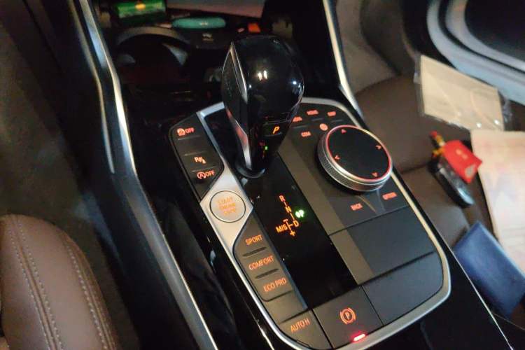Used BMW 3 Series 2021 Second Facelift 320i Sport Package Gear Lever
