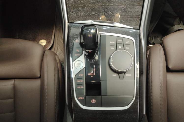 Used BMW 3 Series 2021 Second Facelift 325Li M Sport Package Gear Lever