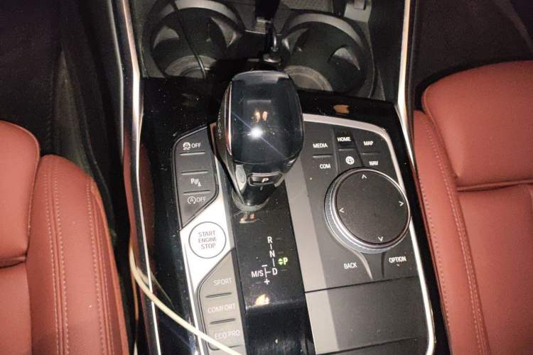 Used BMW 3 Series 2021 Second Facelift 320Li M Sport Package Gear Lever