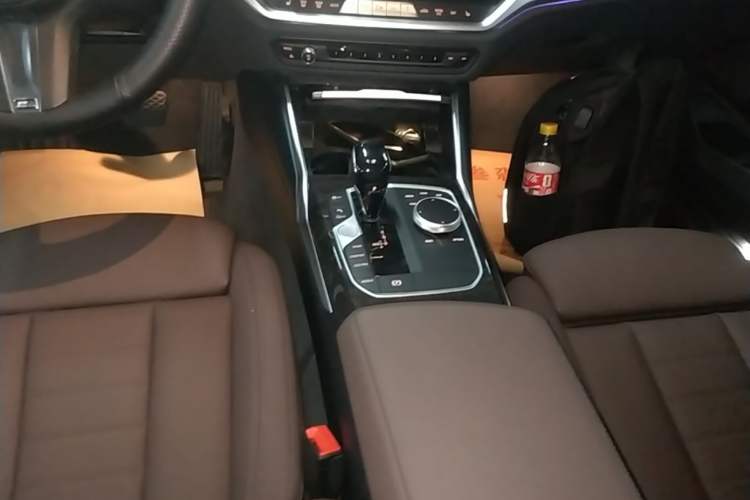 Used BMW 3 Series 2021 Second Facelift 325Li M Sport Package Gear Lever